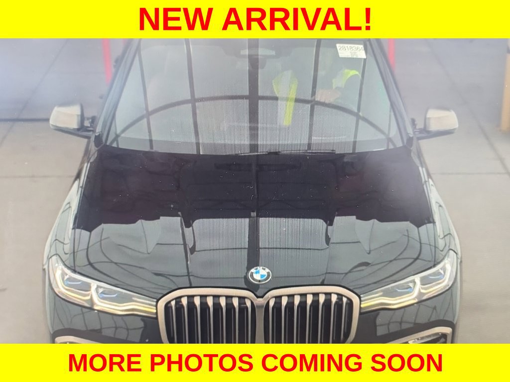 Used 2021 BMW X7 M50i w/ Dynamic Handling Package AWD/4WD image 2