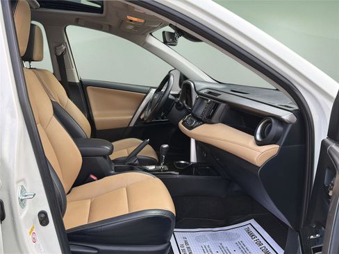 Used 2018 Toyota RAV4 Limited image 22