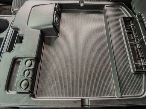 Used 2014 RAM 1500 Sport image 32