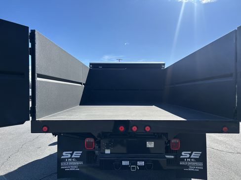 New 2025 Ford F450 XL w/ XL Chrome Package image 30