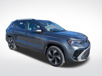 New 2026 Volkswagen Taos SE