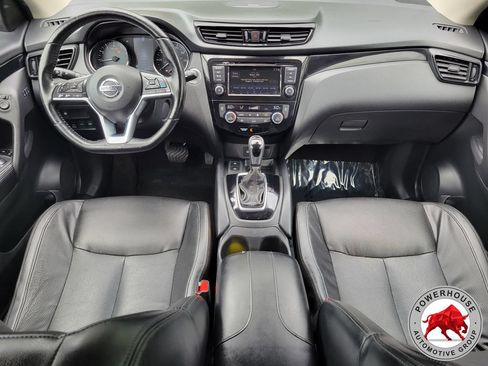 Used 2021 Nissan Rogue Sport SL w/ Premium Package AWD/4WD image 17