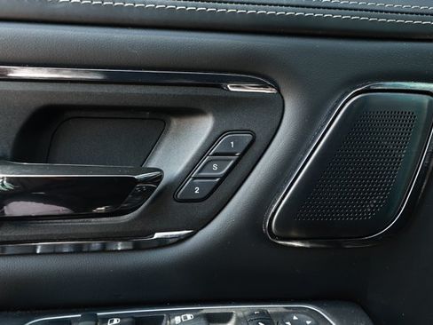 Used 2022 RAM 1500 Limited AWD/4WD image 25
