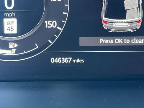 Used 2020 Land Rover Range Rover Sport HSE image 31