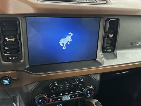 Used 2024 Ford Bronco Outer Banks image 21