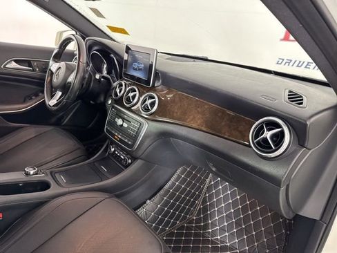 Used 2016 Mercedes-Benz GLA 250 4MATIC image 17