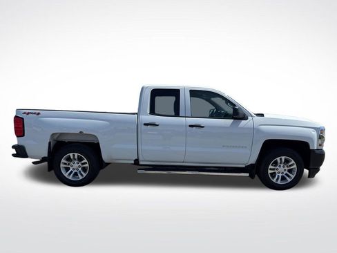 Used 2017 Chevrolet Silverado 1500 W/T w/ WT Convenience Package AWD/4WD image 8