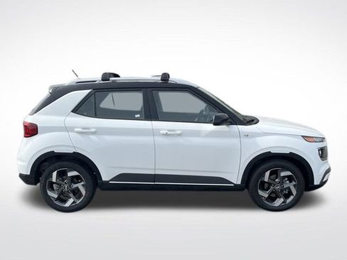 New 2026 Hyundai Venue SEL FWD image 7