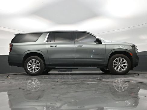 Used 2023 Chevrolet Suburban Premier RWD image 25