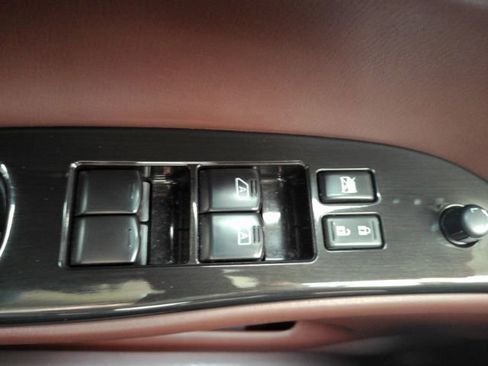 Used 2017 INFINITI QX50 2WD w/ Technology Package image 32