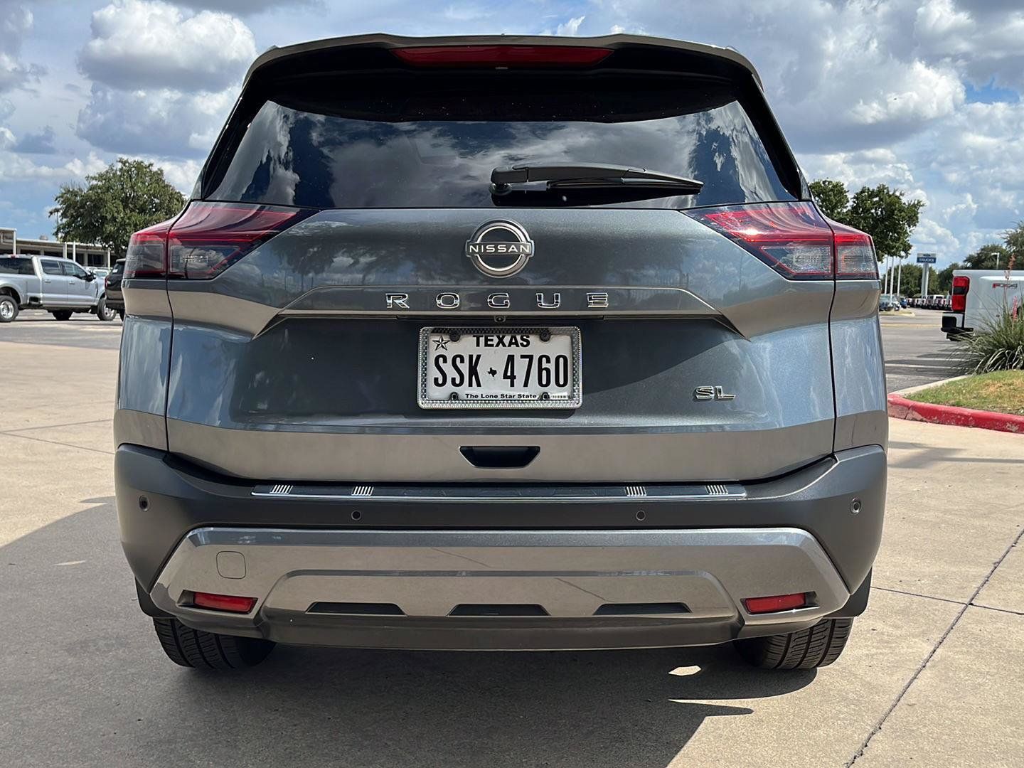 Used 2023 Nissan Rogue SL w/ SL Premium Package FWD image 6