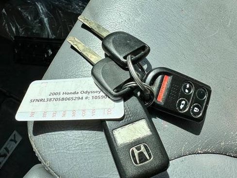 Used 2005 Honda Odyssey EX-L image 42