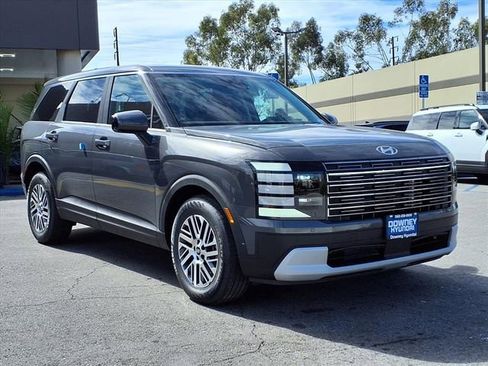 New 2026 Hyundai Palisade SE image 3