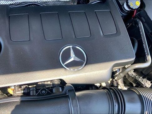 Certified 2023 Mercedes-Benz GLB 250 4MATIC image 29