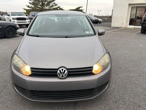 Used 2010 Volkswagen Golf 4-Door image 19