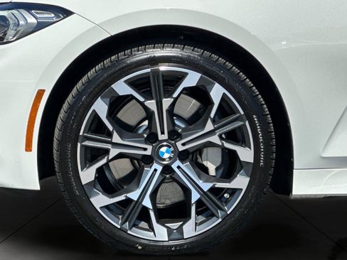 Used 2026 BMW 330i Sedan w/ Premium Package RWD image 25