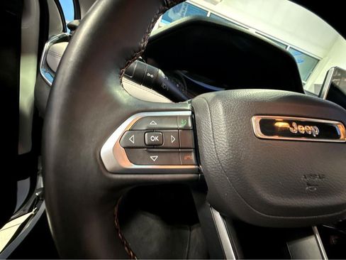 Used 2022 Jeep Compass Limited w/ Sun and Sound Group AWD/4WD image 19