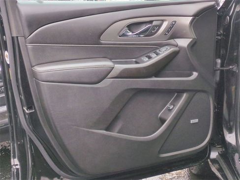 Certified 2022 Chevrolet Traverse Premier image 24