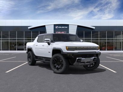 New 2025 GMC Hummer EV 2X w/ LPO, Dark Essentials Package