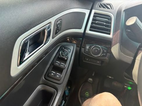 Used 2012 Ford Explorer Limited AWD/4WD image 25