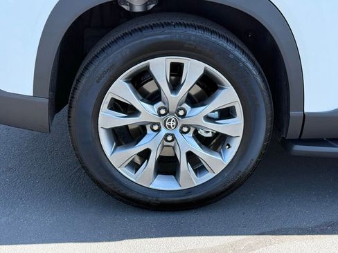 Certified 2025 Toyota Grand Highlander AWD Hybrid image 14