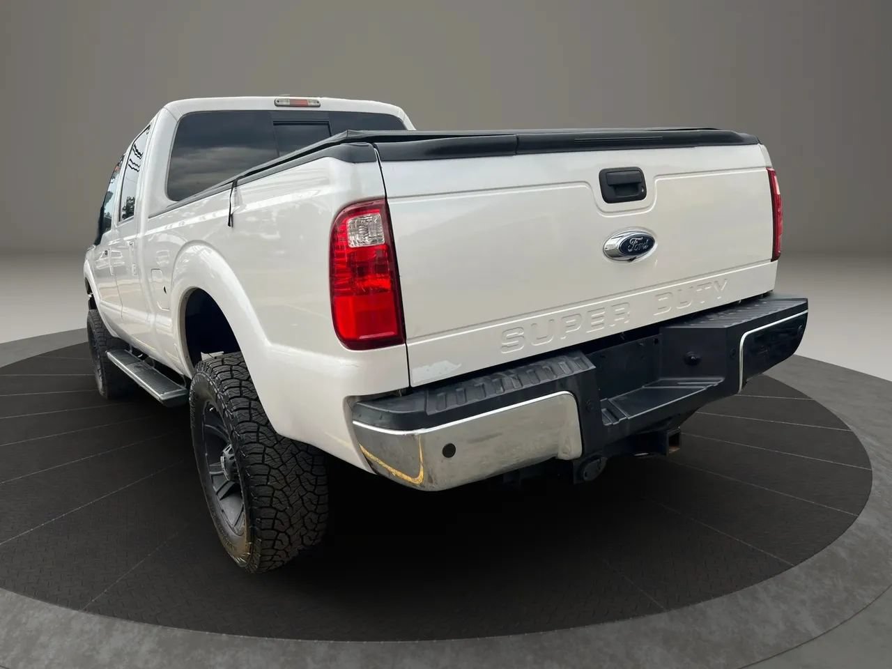 Used 2016 Ford F250 Lariat w/ Lariat Ultimate Package AWD/4WD image 3