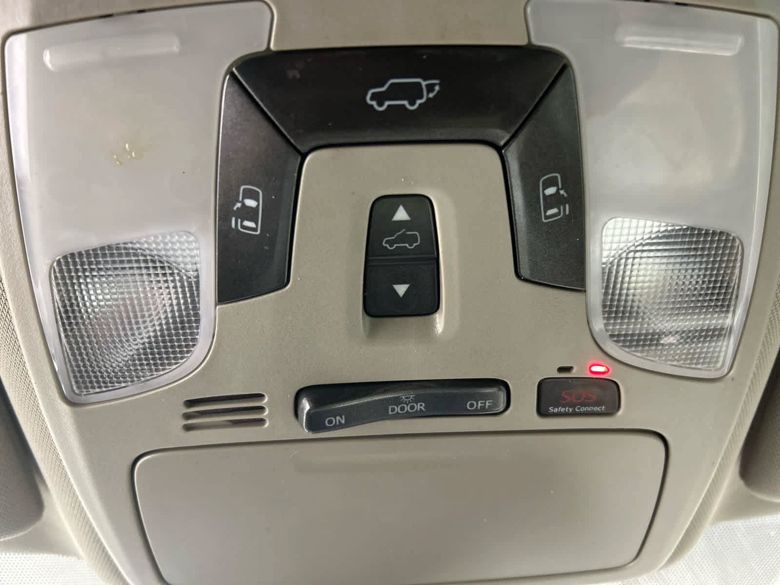Used 2019 Toyota Sienna XLE FWD image 24