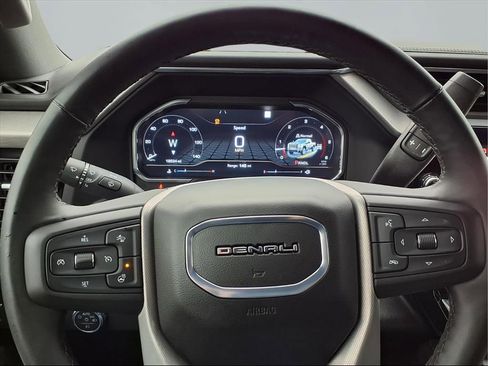 Used 2025 GMC Sierra 2500 Denali w/ Denali Reserve Package image 16