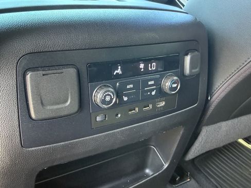 Used 2020 Chevrolet Tahoe Premier AWD/4WD image 13