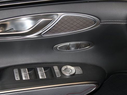 Used 2023 Genesis GV70 2.5T w/ Advanced Package image 28