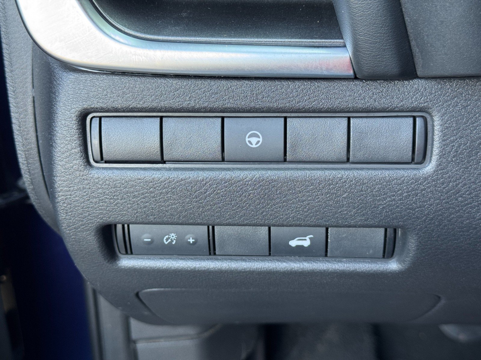 Used 2021 Nissan Rogue SV w/ Premium Package AWD/4WD image 16