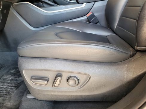 Certified 2022 Toyota Highlander XLE image 21