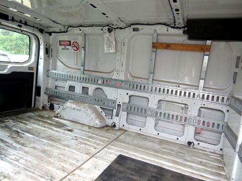 Used 2015 Ford Transit 250 130 Low Roof w/ Exterior Upgrade Package image 27