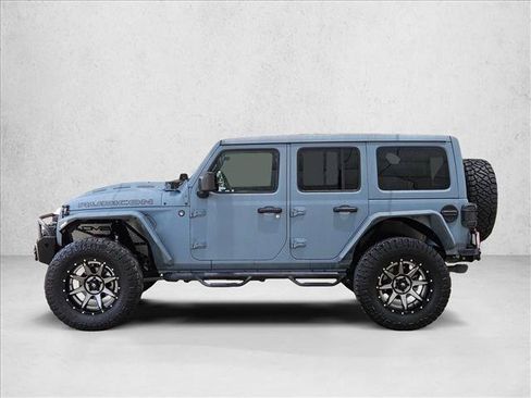 Used 2022 Jeep Wrangler Unlimited Rubicon w/ Cold Weather Group AWD/4WD image 9