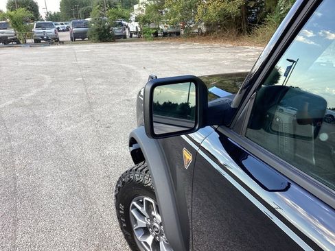 New 2025 Ford Bronco Badlands image 23