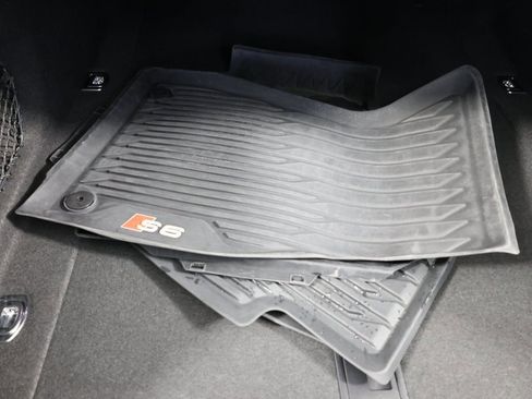 Used 2023 Audi S6 Prestige w/ Prestige Package image 46