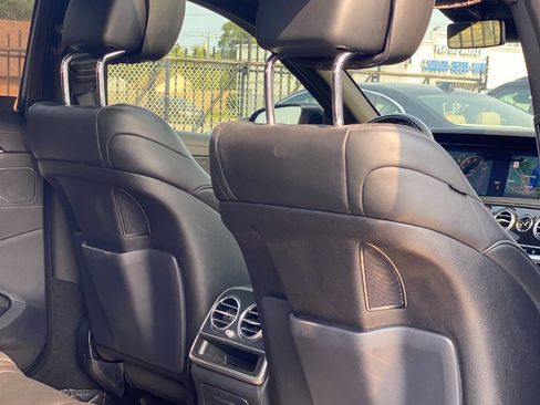 Used 2020 Mercedes-Benz S 560 4MATIC Sedan image 6