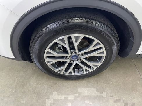 Certified 2022 Ford Escape SEL w/ Technology Package image 16