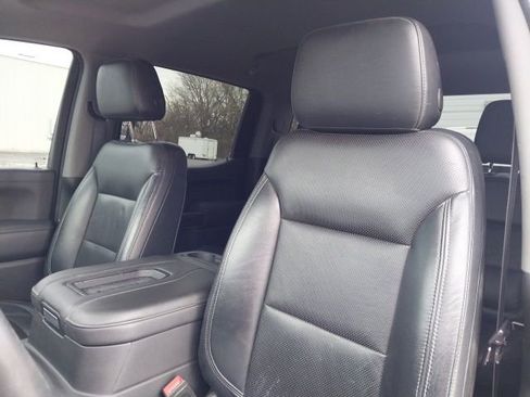 Used 2020 GMC Sierra 1500 Elevation w/ Elevation Value Package image 4