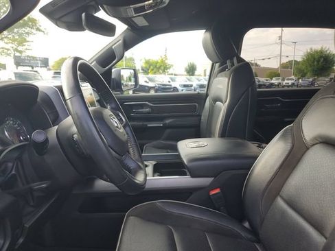 Used 2023 RAM 1500 Laramie AWD/4WD image 16