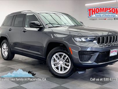 Used 2023 Jeep Grand Cherokee Laredo