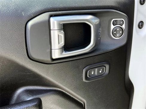 Certified 2024 Jeep Wrangler Unlimited Rubicon image 28