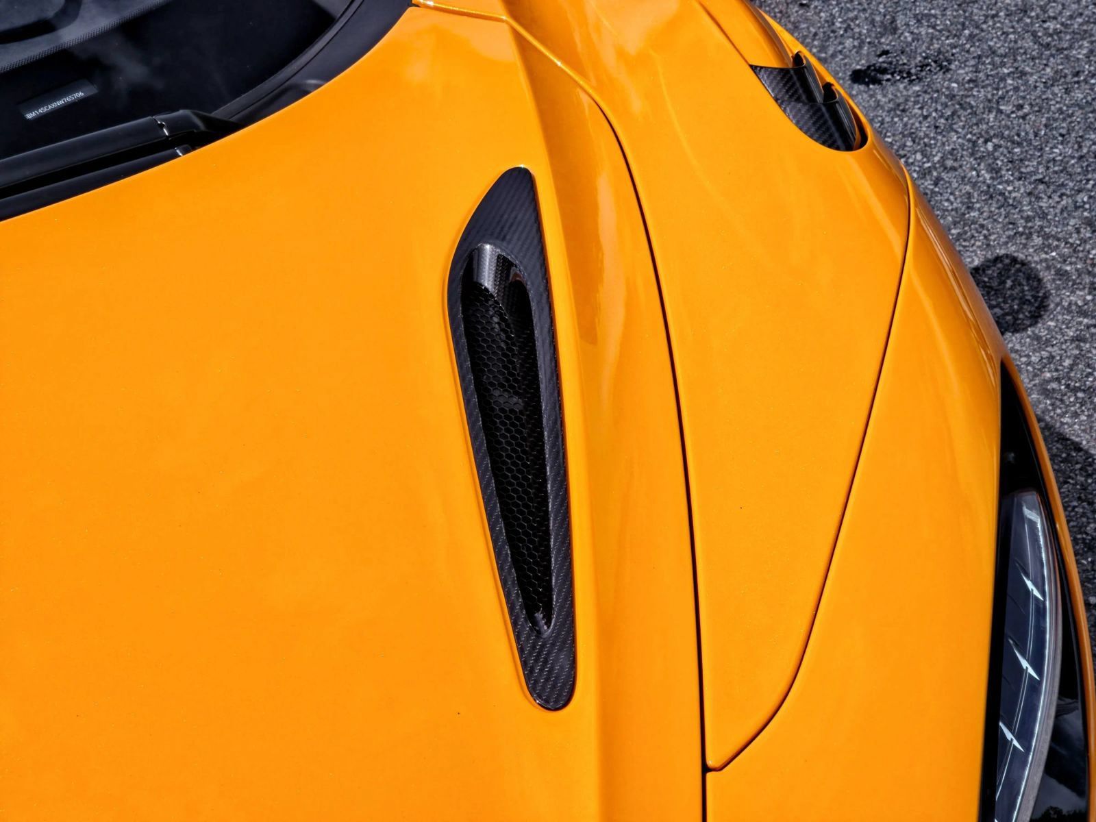 Used 2022 McLaren 765LT RWD image 20