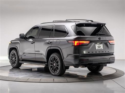 Used 2024 Toyota Sequoia Limited image 3