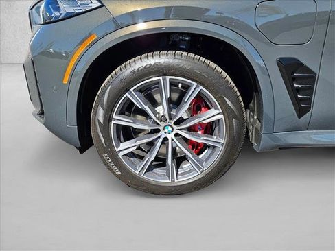 New 2026 BMW X5 xDrive50e AWD/4WD image 10