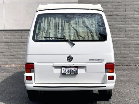 Used 2003 Volkswagen Eurovan Camper FWD image 3