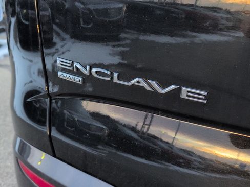 Used 2024 Buick Enclave Essence w/ Experience Buick Package image 5