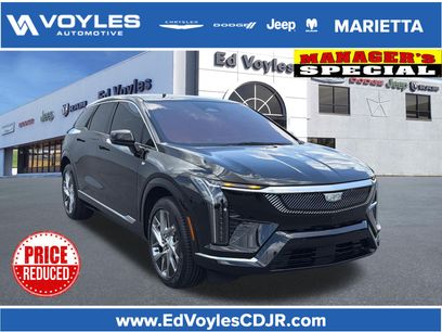 Used 2025 Cadillac Optiq Luxury 2