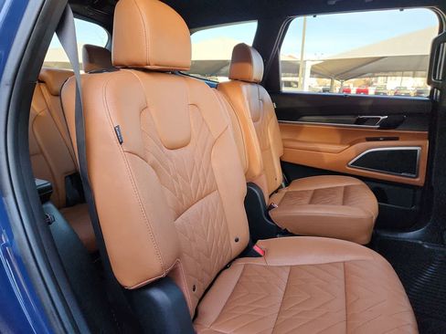 Used 2024 Kia Telluride EX X-Line image 17