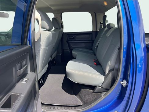 Used 2016 RAM 1500 Express w/ Popular Equipment Group AWD/4WD image 12